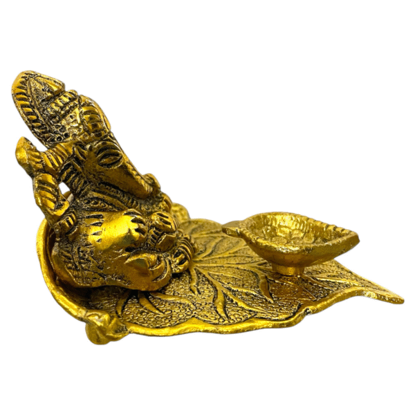 COPRASIA Ganesh Leaf Diya – Traditional Oil Lamp with Lord Ganesha Idol for Puja & Festive Decor - Image 4