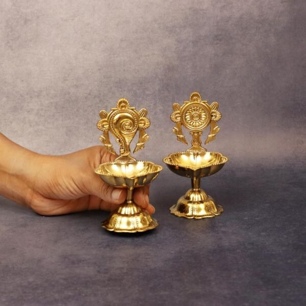 COPRASIA Brass Shankh Chakra Diya – Sacred Oil Lamp for Puja, Vastu & Temple Decor - Image 3